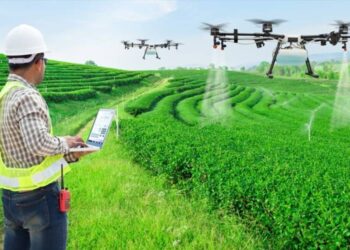 The Future of Canadian Agriculture: How AI and Drones are Transforming Farming