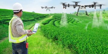 The Future of Canadian Agriculture: How AI and Drones are Transforming Farming