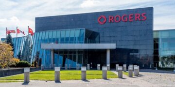 Rogers delays 3g