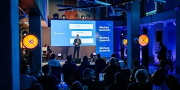 How to Pitch Your Startup in Canada: Tips for Founders Heading to the Stage